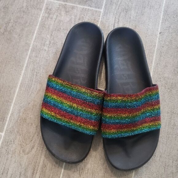 PRIDE Rainbow Sandals Mad Love Target - Picture 1 of 6